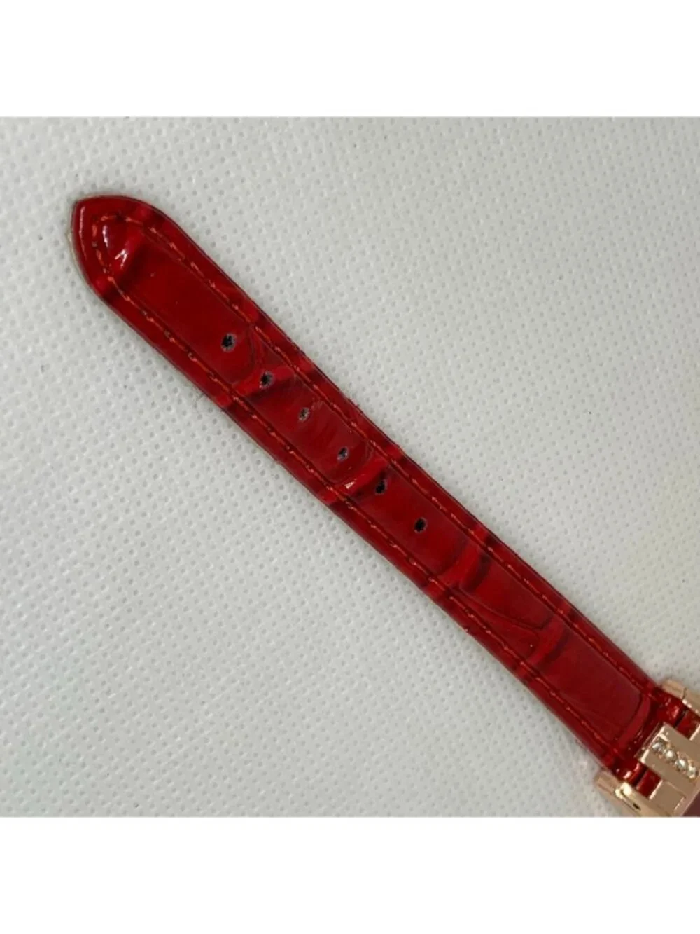 Women’s quartz watch rose gold tone 19mm rhinestones red dial leather running